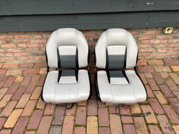 2x Tracker bootstoelen, Watersport en Boten, Bootonderdelen, Gebruikt, Overige typen, Motorboot, Ophalen