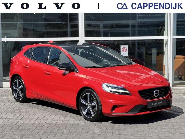 Volvo V40 T4 190PK R-Design Business| Panodak| Trekhaak| Cam, Auto's, Volvo, Bedrijf, V40, ABS, Achteruitrijcamera, Airbags, Airconditioning