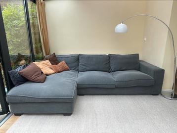Grijze bank 3 zits chaise lounge