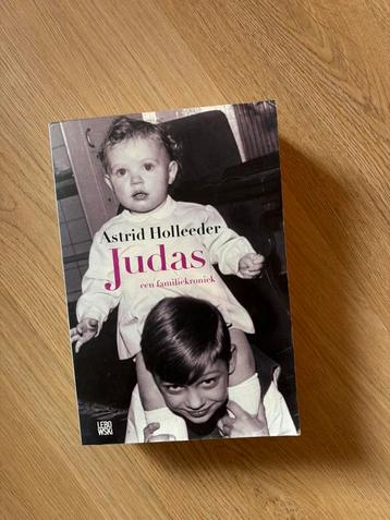 Astrid Holleeder - Judas beschikbaar voor biedingen