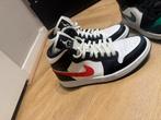Air Jordan 1 Mid, Kleding | Heren, Schoenen, Ophalen of Verzenden, Zo goed als nieuw, Zwart