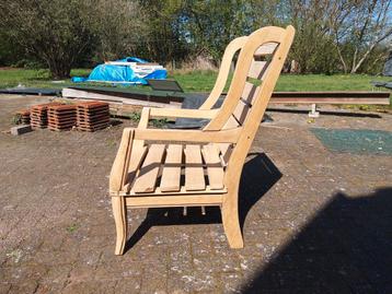 2 eiken tuin /  of kamer fauteuils   beschikbaar voor biedingen