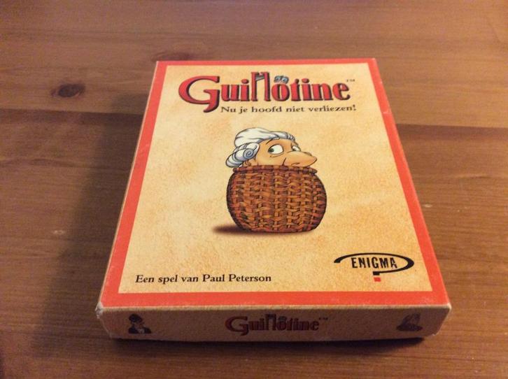 Guillotine. Nu niet je hoofd verliezen. kaartspel van Enigma, Hobby en Vrije tijd, Gezelschapsspellen | Kaartspellen, Een of twee spelers