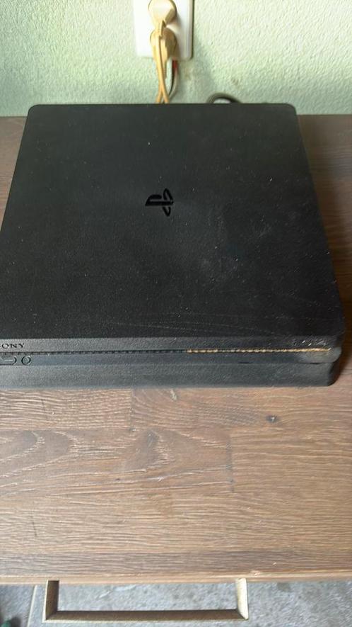 Ps4 inclusief steelseries headset, Spelcomputers en Games, Spelcomputers | Sony PlayStation 4, Gebruikt, Slim, 1 TB, Met 3 controllers of meer