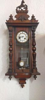 Antieke Wandklok met Paardenbeeld, Antiek en Kunst, Antiek | Klokken, Ophalen