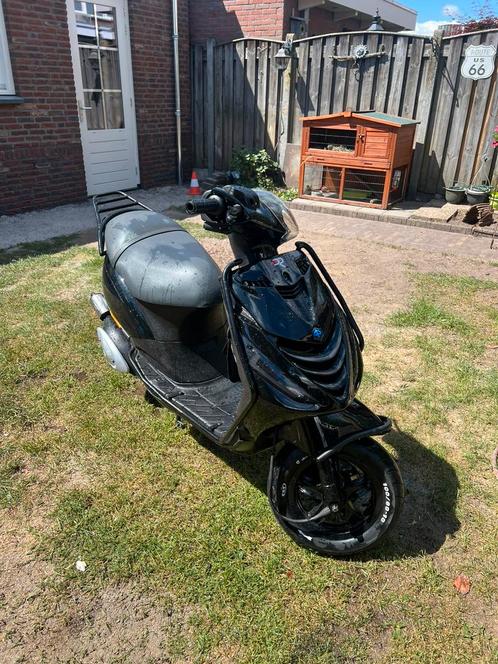 Piaggio zip 70cc brom gereviseerd, Fietsen en Brommers, Scooters | Piaggio, Ophalen