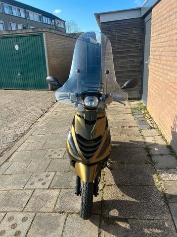 Hoog windscherm Piaggio Zip 2000 orgineel beschikbaar voor biedingen