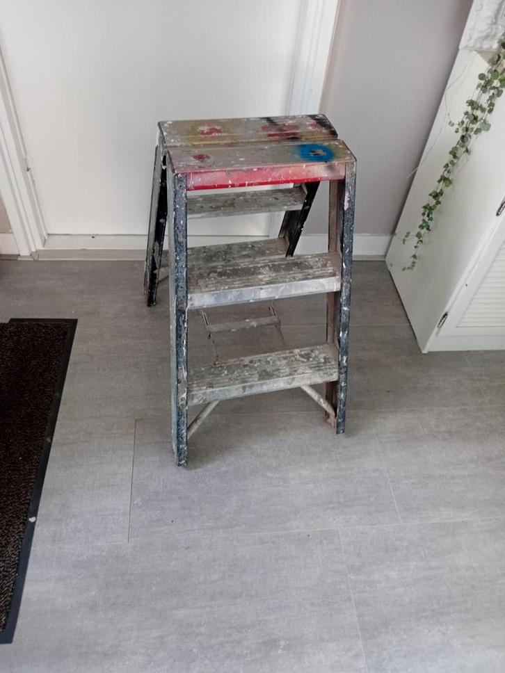 Altrex trap - Stevig en betrouwbaar! Gebruikt, Doe-het-zelf en Verbouw, Ladders en Trappen, Gebruikt, Trap, Minder dan 2 meter