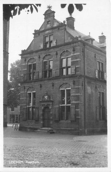 (387-268-045) Lochem Raadhuis beschikbaar voor biedingen