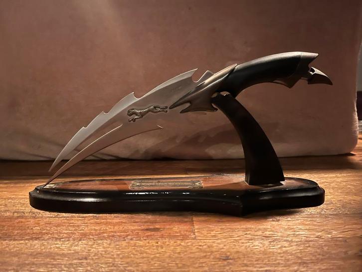 Zeldzaam Justice Mes met Standaard, Antiek en Kunst, Kunst | Beelden en Houtsnijwerken, Ophalen of Verzenden