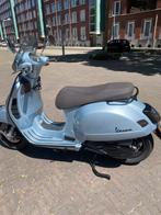Vespa GTS300 HPE, Scooter, 300 cc, Particulier, 1 cilinder