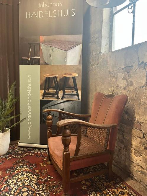 Unieke Klassieke stoel, vintage rookstoel, Antiek en Kunst, Curiosa en Brocante, Ophalen