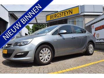 Opel Astra Sedan 1.4 16V Edition (bj 2012) beschikbaar voor biedingen
