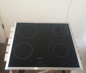 Bosch inbouw keramische kookplaat Bj 2021 E-nr PKF645B17E/04 beschikbaar voor biedingen