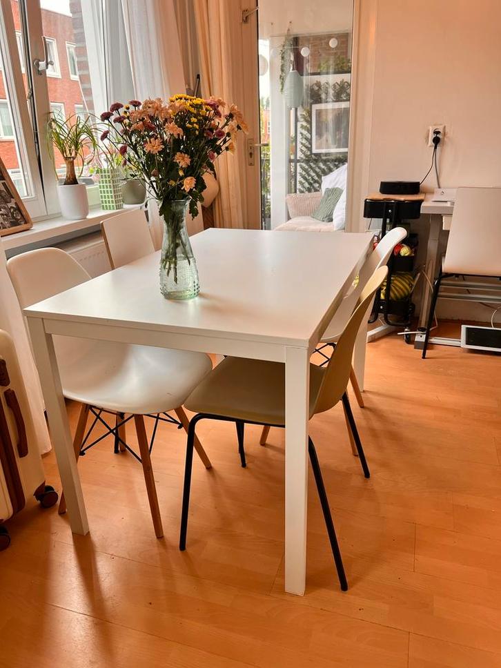 Witte Uitschuifbare tafel, Huis en Inrichting, Tafels | Eettafels, Gebruikt, 100 tot 150 cm, 150 tot 200 cm, Vier personen, Rechthoekig