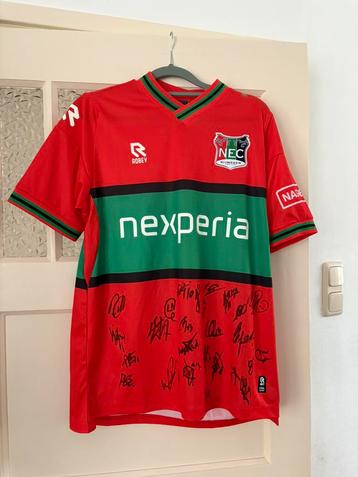 NEC Nijmegen thuisshirt 2024–2025 – gesigneerd met COA beschikbaar voor biedingen