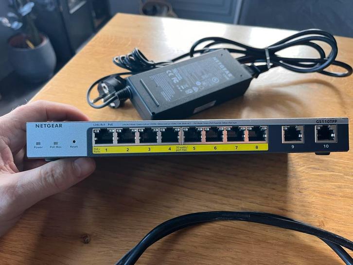 Netgear GS110TPP 8-Poort Gigabit PoE+ managed Switch, Computers en Software, Netwerk switches, Gebruikt, Ophalen of Verzenden
