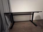 Verstelbaar Bureau 140*60 CM met IKEA RISSLA onderlegger, Huis en Inrichting, Ophalen, In hoogte verstelbaar, Zo goed als nieuw