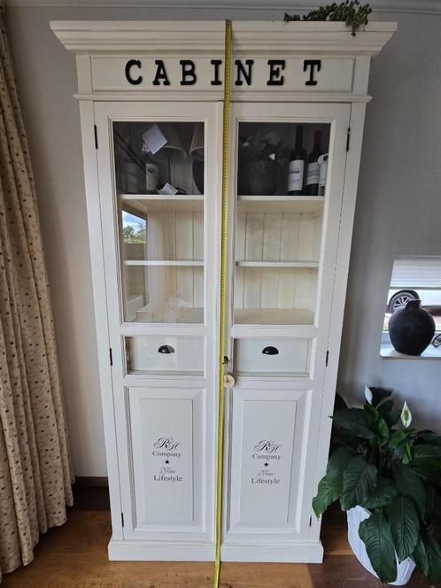 kabinetkast in roomwit distressed, Huis en Inrichting, Kasten | Overige, Gebruikt, Ophalen