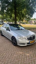Mercedes-Benz E-Klasse E200 CGI BE Aut7 2012 Grijs, Auto's, 4 cilinders, 1796 cc, Particulier, Sedan