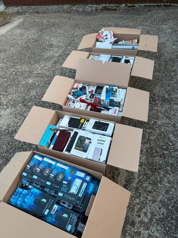 5 dozen accesoires! beschikbaar voor biedingen