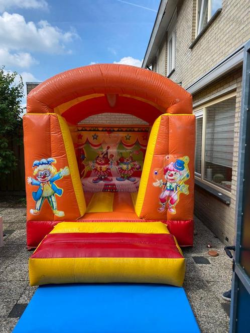 Clown springkussen, Hobby en Vrije tijd, Feestartikelen | Verhuur, Zo goed als nieuw, Overige, Ophalen of Verzenden