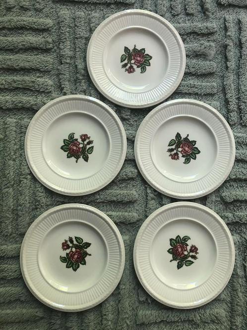 Wedgwood Moss Rose bordjes 5 x, Antiek en Kunst, Antiek | Servies los, Ophalen