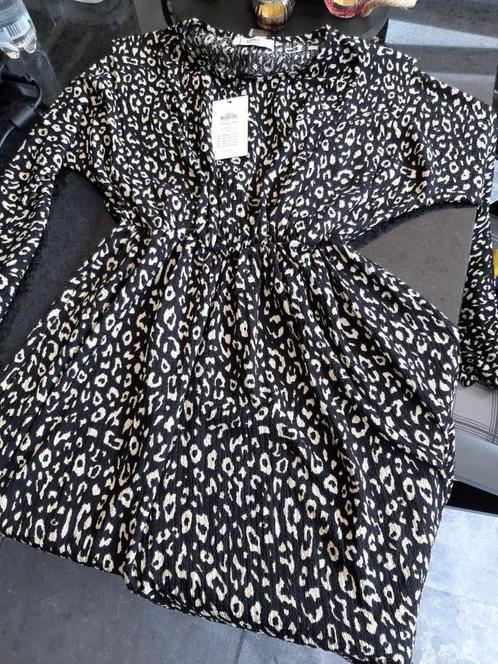 Korte jurk met lange mouwen en panterprint NIEUW!, Kleding | Dames, Jurken, Nieuw, Maat 36 (S), Overige kleuren, Boven de knie