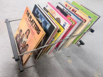 Vintage / Retro platen rek , karretje voor LP’s beschikbaar voor biedingen