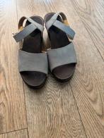 Clumpy sandalen maat 38, Kleding | Dames, Ophalen of Verzenden, Gedragen, Grijs, Sandalen of Muiltjes