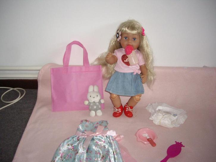 baby born grote zus met acc, Kinderen en Baby's, Speelgoed | Poppen, Zo goed als nieuw, Babypop, Ophalen of Verzenden