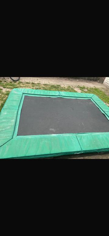 Inground Trampoline 200x300 beschikbaar voor biedingen