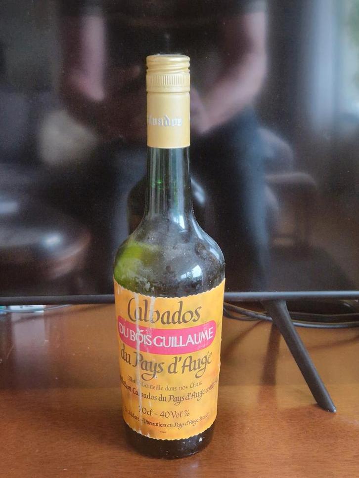 Calvados du Bois Guillaume Pays d'Auge 0,7L, Antiek en Kunst, Antiek | Overige Antiek, Ophalen of Verzenden