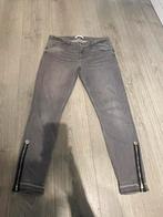 Zara stretch skinny spijkerbroek met ritsen  maat 42, Zara, Ophalen of Verzenden, Zo goed als nieuw, W33 - W36 (confectie 42/44)
