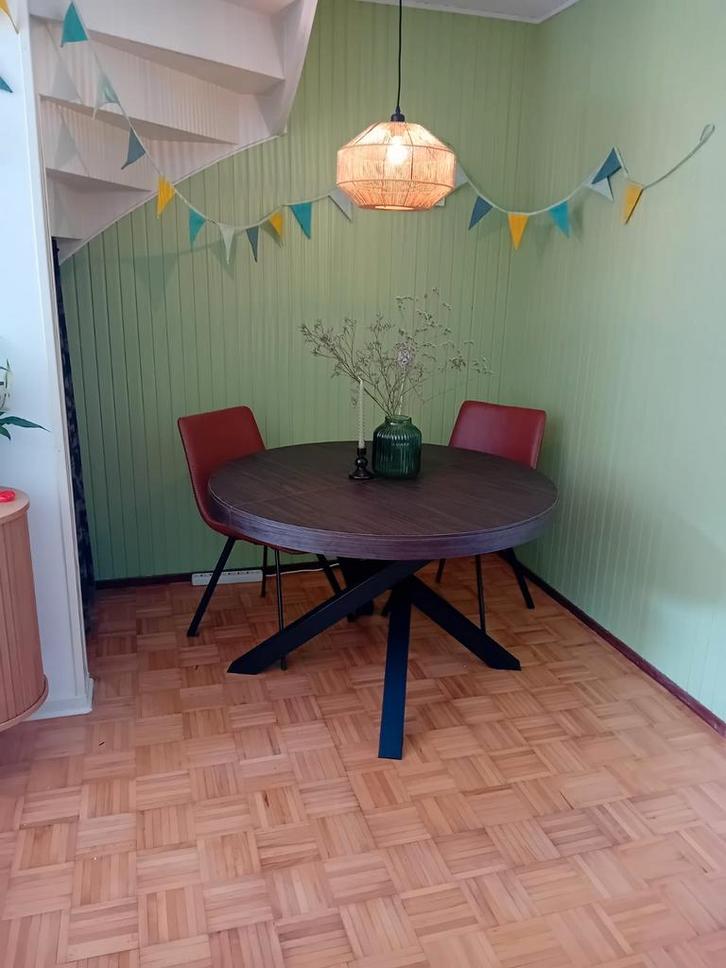 Uitschuifbare ronde eettafel - Amerikaans walnoot, Huis en Inrichting, Tafelonderdelen, Nieuw, Tafelblad, 100 tot 150 cm, 100 tot 150 cm