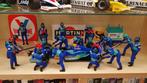 Minichamps Sauber F1 Pit crew 1/18 Complete set 6 dozen, Ophalen of Verzenden, Formule 1, Zo goed als nieuw