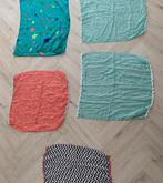5 stuks lichte sjaaltjes vierkant diverse kleuren, Ophalen of Verzenden, Nieuw, Sjaal