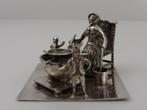 Zilveren miniatuur Kokende vrouw met kinderen           Z114, Antiek en Kunst, Antiek | Goud en Zilver, Ophalen of Verzenden, Zilver