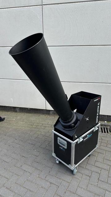 2 x MagicFX Superblaster XL beschikbaar voor biedingen