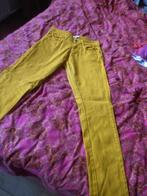 Okergele skinny, maat 34., Kleding | Dames, Broeken en Pantalons, Overige kleuren, Ophalen of Verzenden, Maat 34 (XS) of kleiner