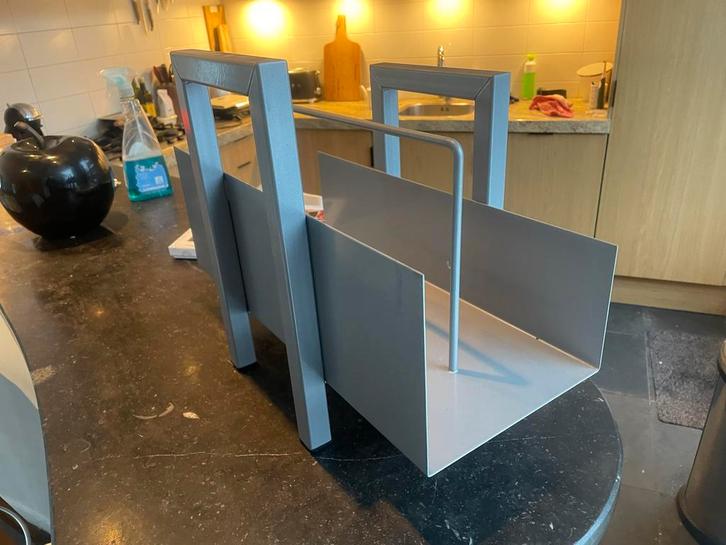 Stijlvolle tijdschriftenhouder van Bony Design, Huis en Inrichting, Woonaccessoires | Krantenbakken en Lectuurbakken, Zo goed als nieuw