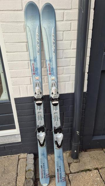 Elan carve ski 152 beschikbaar voor biedingen