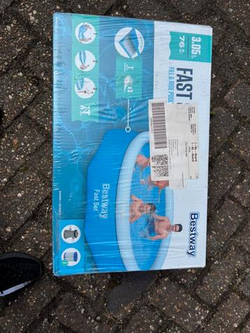 Zwembad met pomp en filter nieuw in doos bieden! beschikbaar voor biedingen