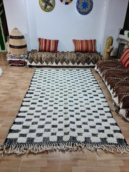 Nieuwe handgemaakte Marokkaanse tapijten alle kleuren, Huis en Inrichting, Stoffering | Tapijten en Kleden, Nieuw, 200 cm of meer