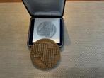 Penning CBS in gepatineerd brons., Verzenden, Brons