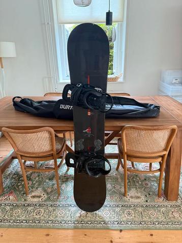 Burton Superhero 154cm Snowboard, Burton Misson bindings (L) beschikbaar voor biedingen