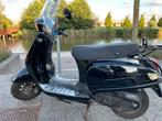 Snorscooter Met Windscherm en 2 Sleutels !!!, Fietsen en Brommers, Snorfietsen en Snorscooters, Ophalen, Gebruikt, Benzine