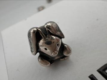 Pandora bedel konijn beschikbaar voor biedingen