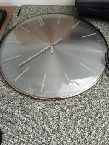 Klok light & living beschikbaar voor biedingen