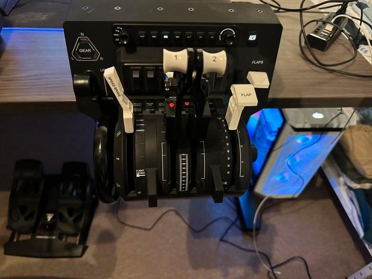 Honeycomb Aeronautical Bravo Throttle Quadrant flight sim, Computers en Software, Joysticks, Zo goed als nieuw, Verzenden